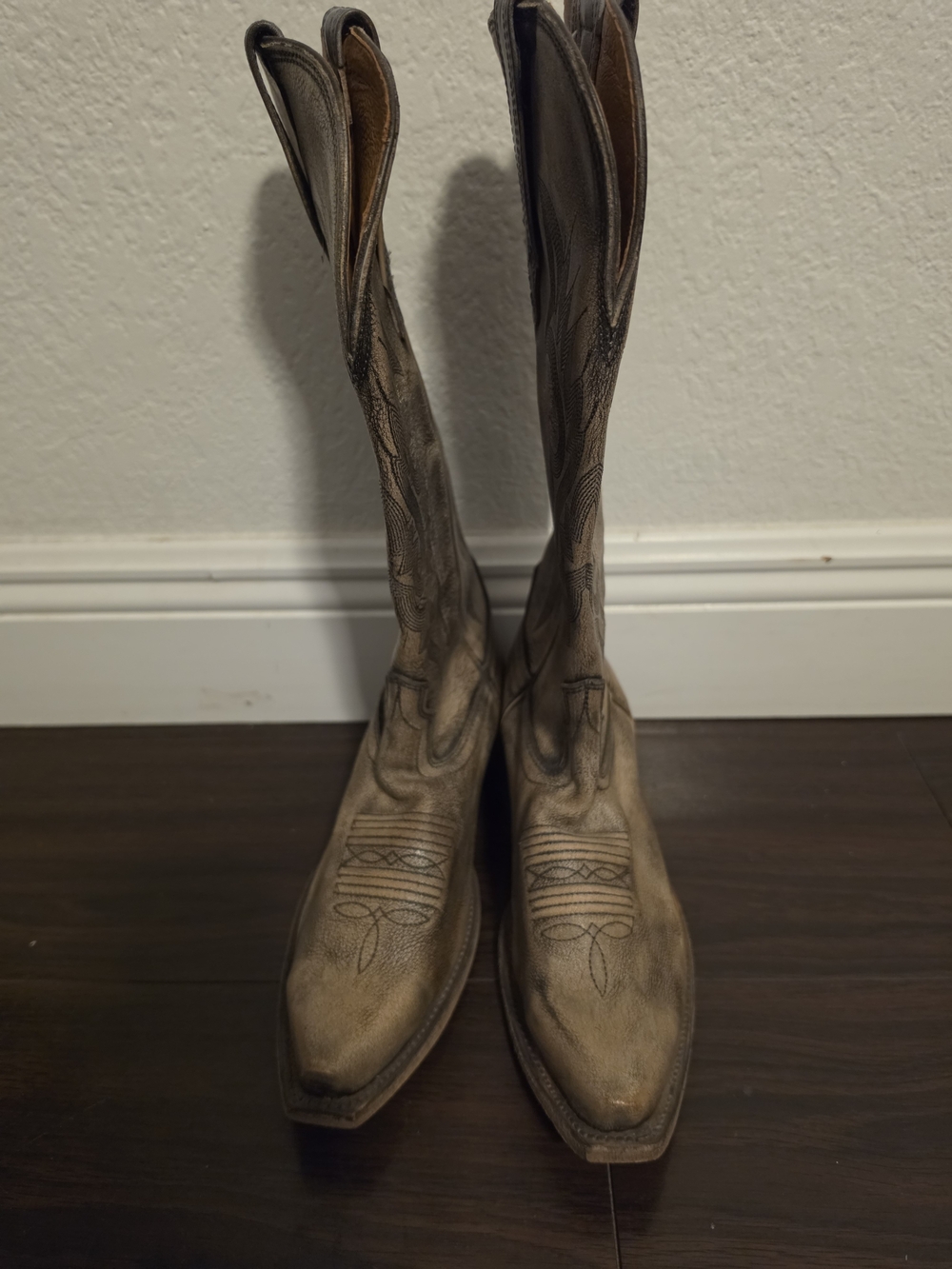 freebird Distressed Tan Brown Embroidered Western Boots - Picture 3 of 7